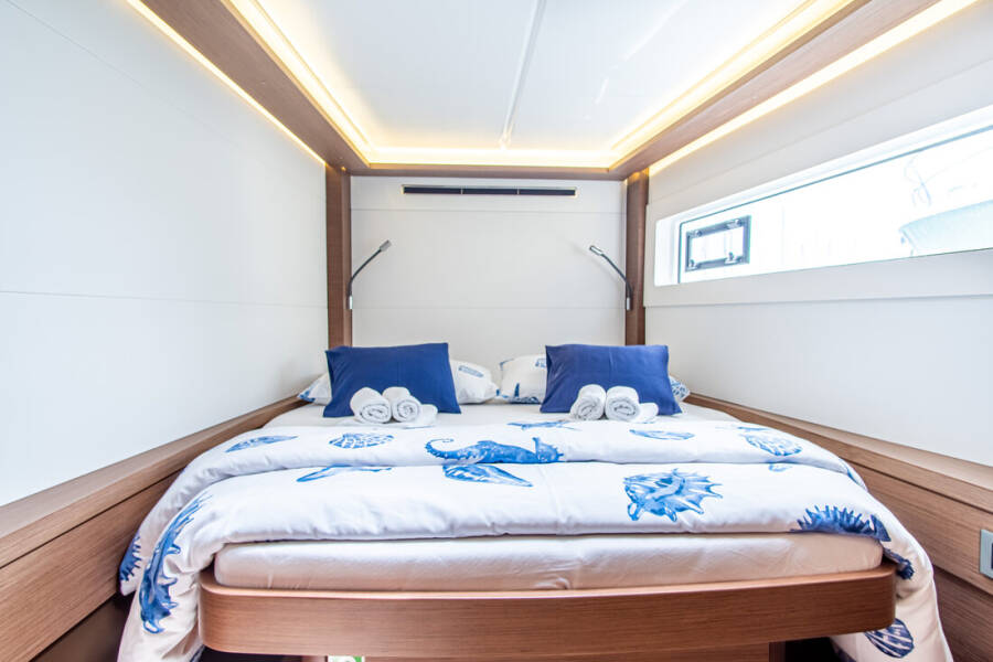 Lagoon 46  | Velvet Breeze