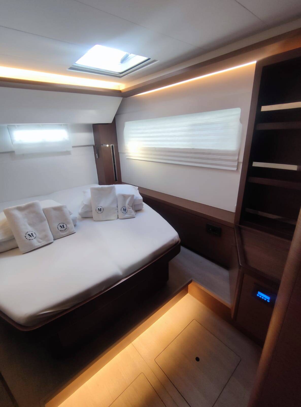 Lagoon 46  | Coolway