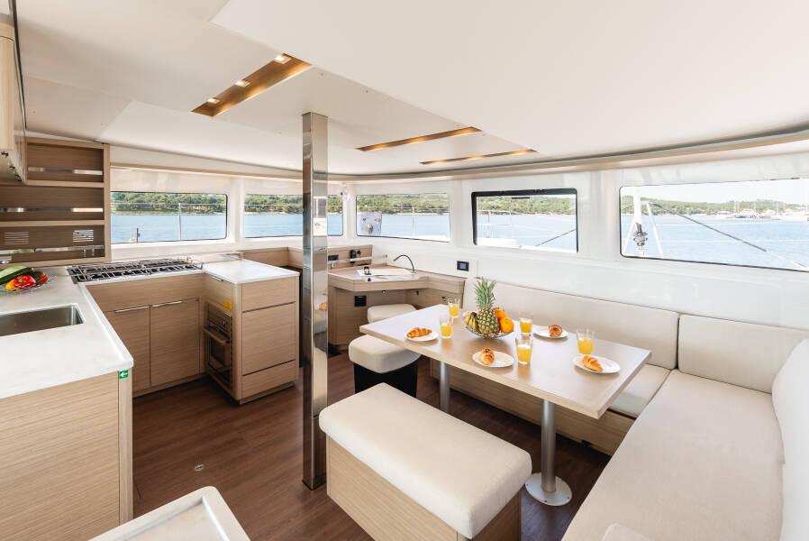 Lagoon 46  | Poseidon