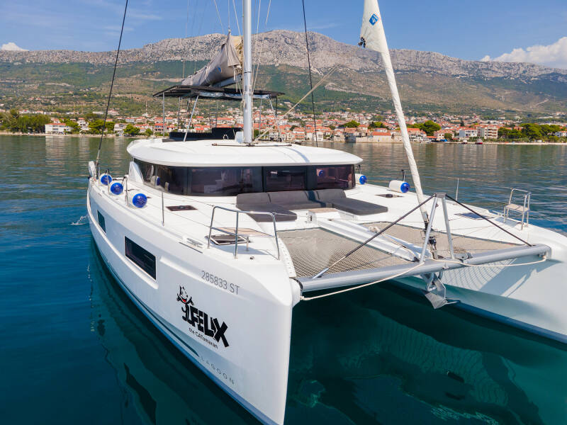 Lagoon 46  | Felix