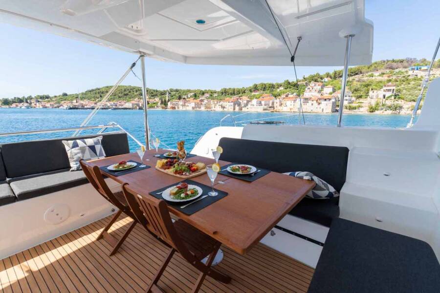Lagoon 46  | Mare Azul