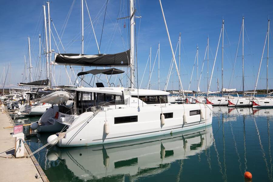 Lagoon 46  | Venice Beach