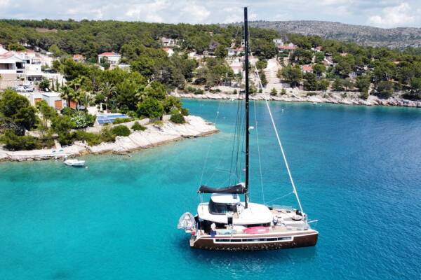 Lagoon 50