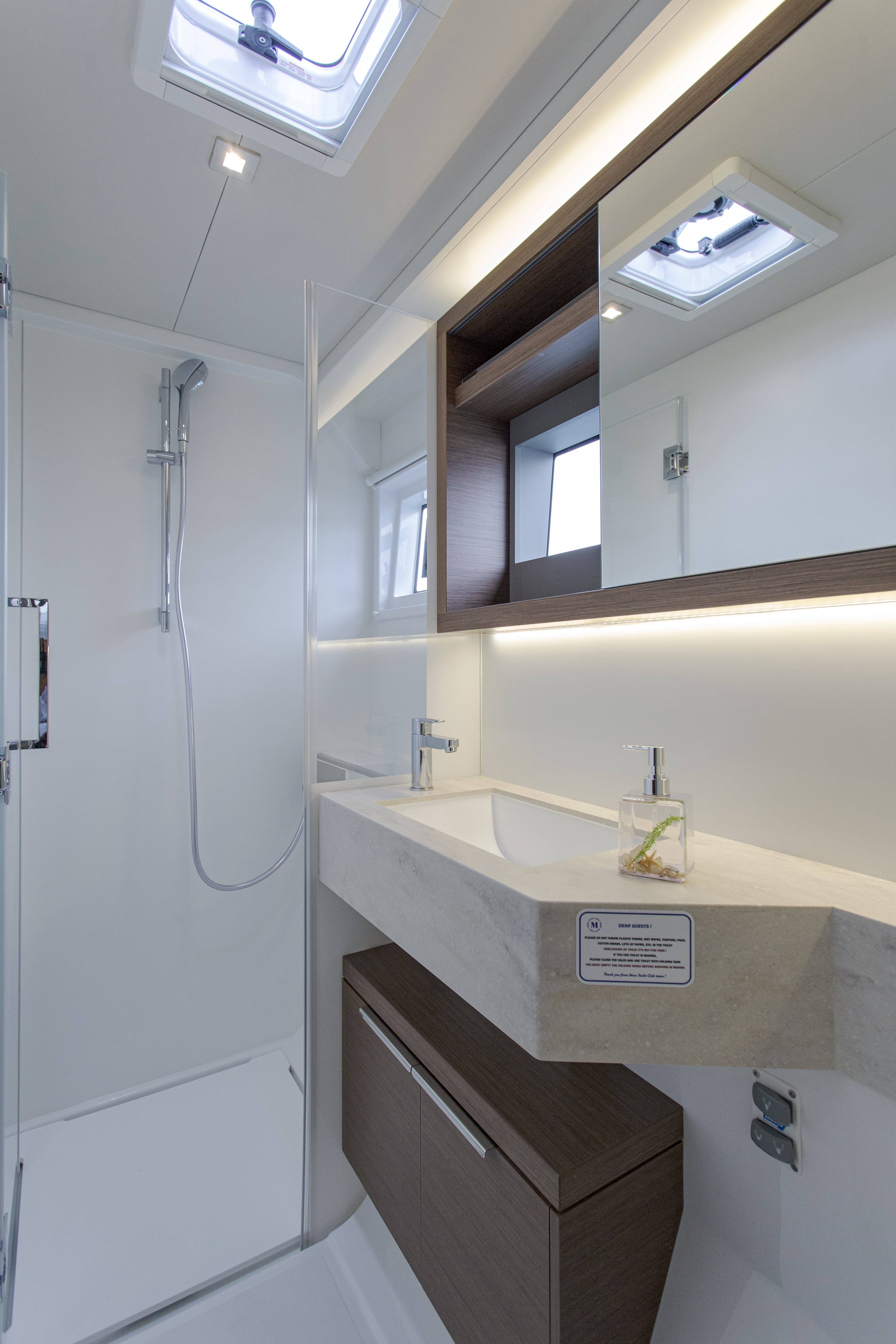 Lagoon 50 | Sunshine