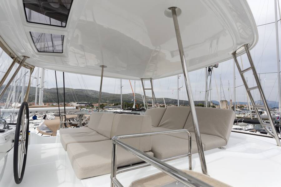 Lagoon 50 | Sunshine