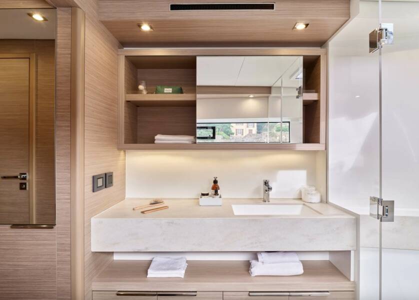 Lagoon 51 OW | Unconditional Love