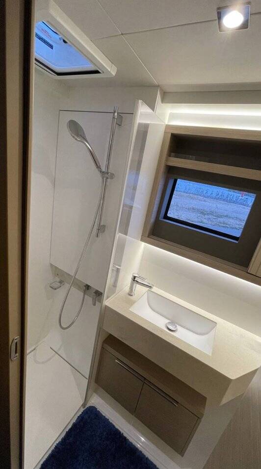 Lagoon 51 OW | Unconditional Love