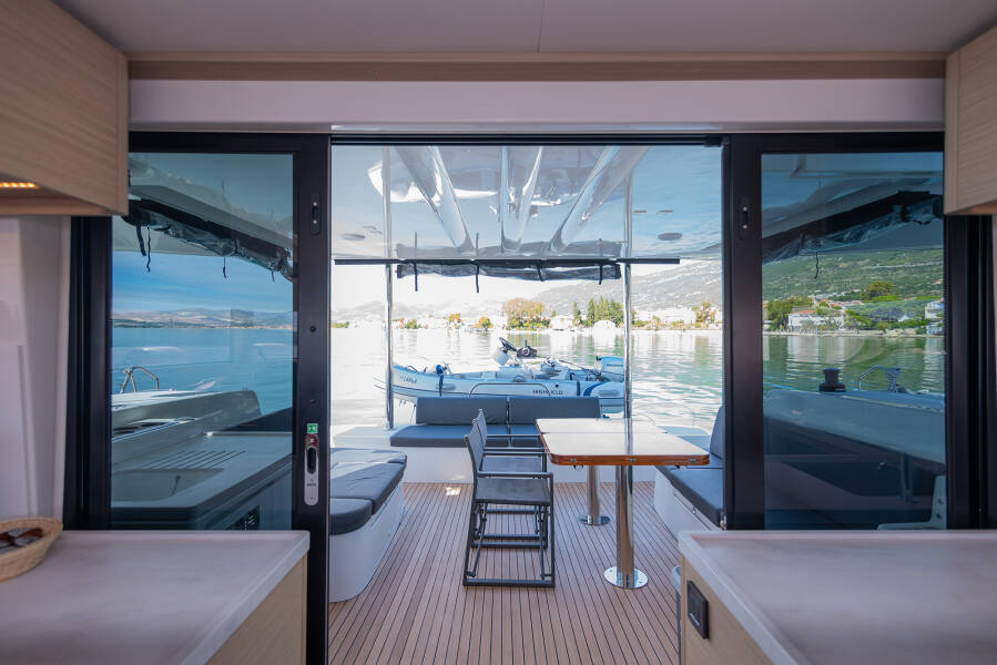 Lagoon 51  | Lavina
