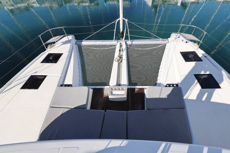 Lagoon 51  | Apolon