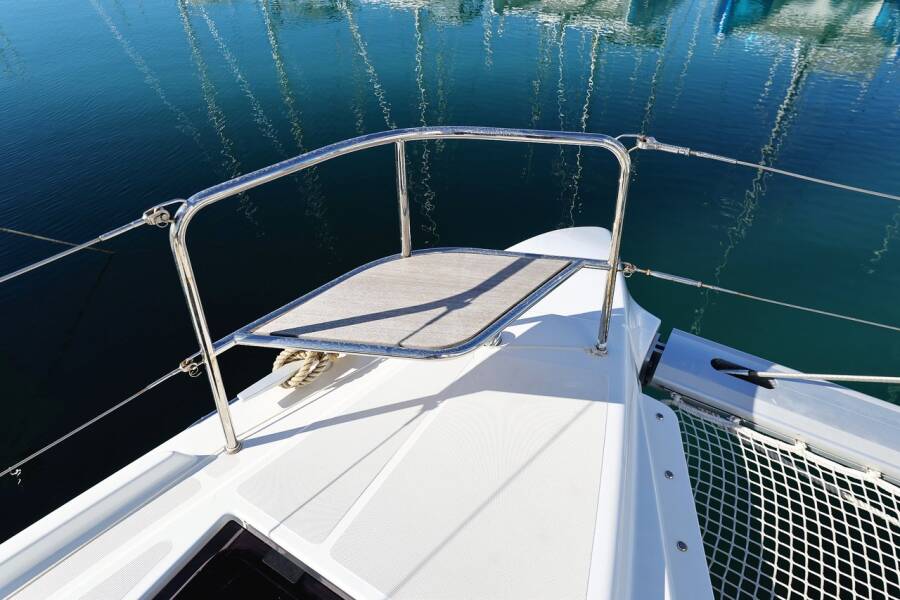 Lagoon 51  | Apolon
