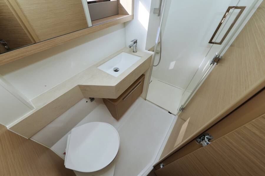 Lagoon 51  | Apolon