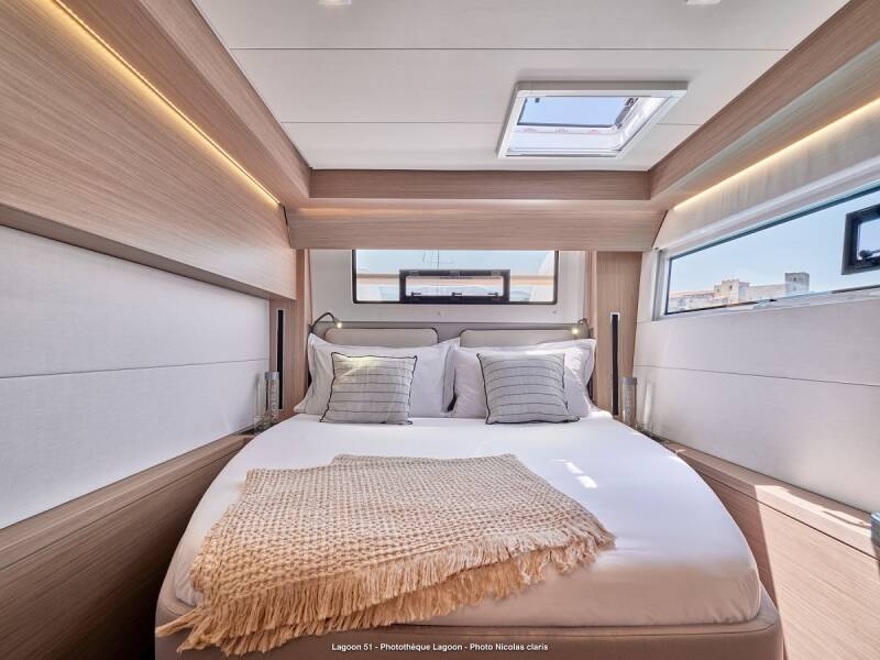 Lagoon 51  | Queen Alexandra (crewed)