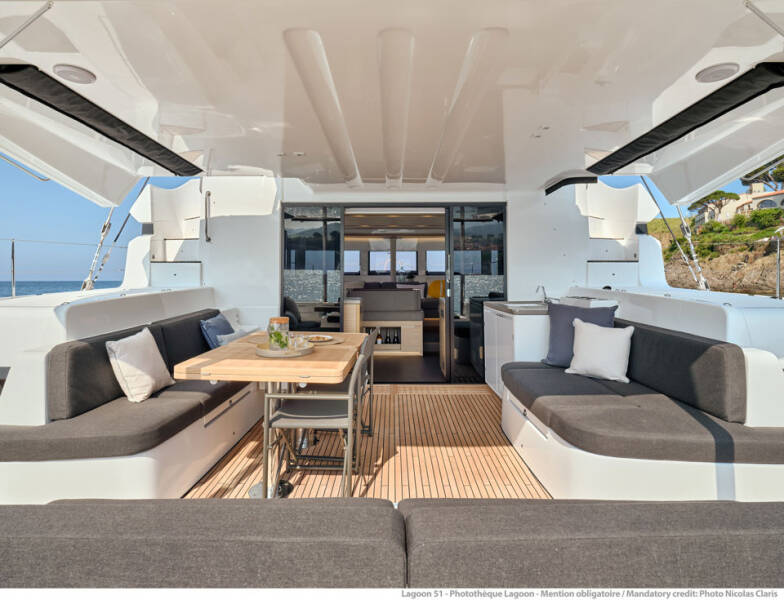 Lagoon 51  | Moonshadow