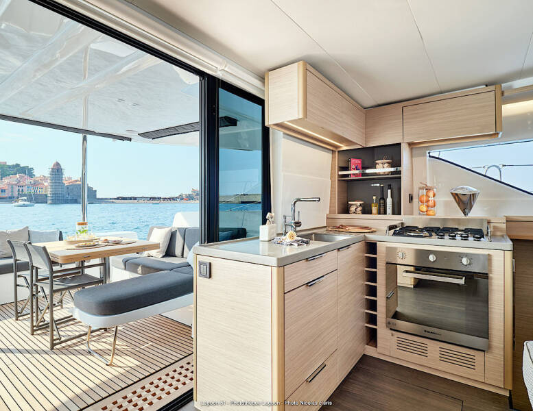 Lagoon 51  | Maestro