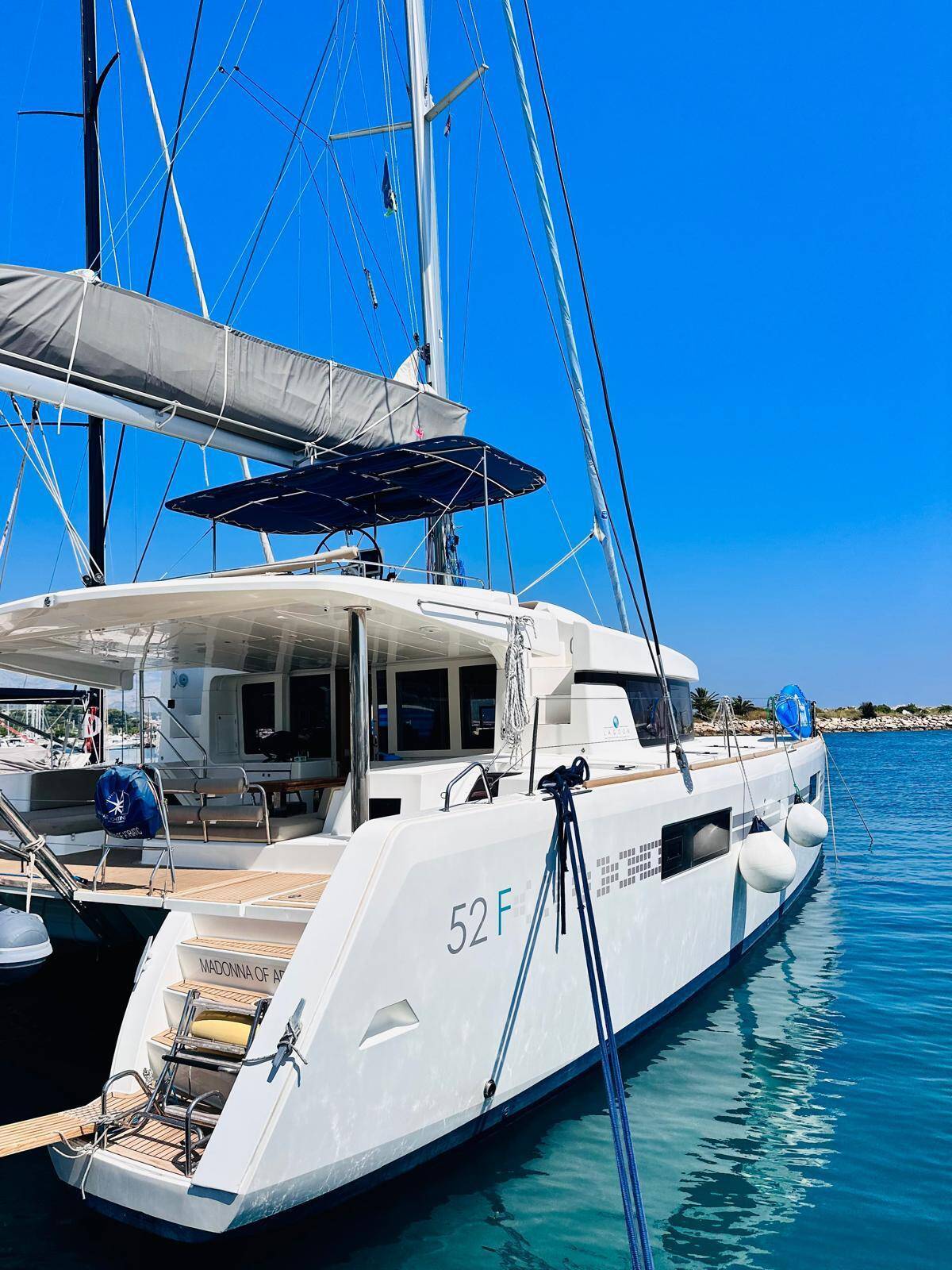Lagoon 52 F | Madonna of Adriatic