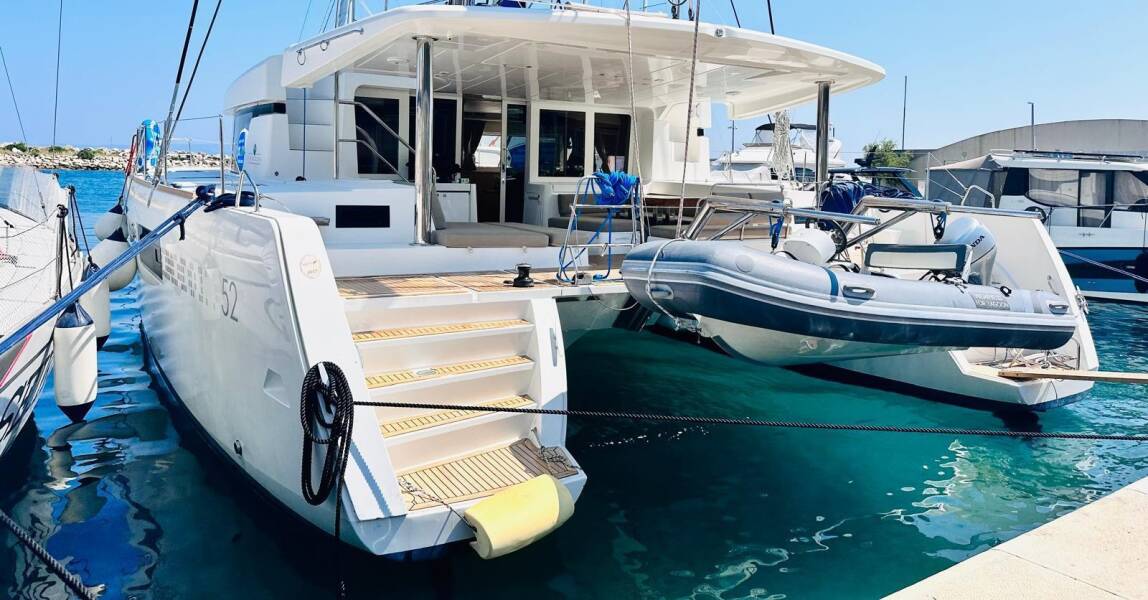 Lagoon 52 F | Madonna of Adriatic