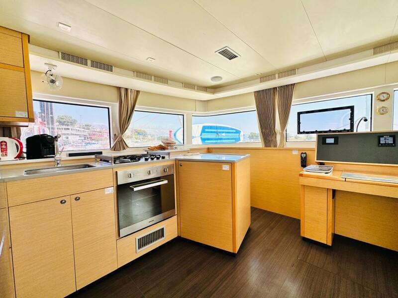 Lagoon 52 F | Madonna of Adriatic