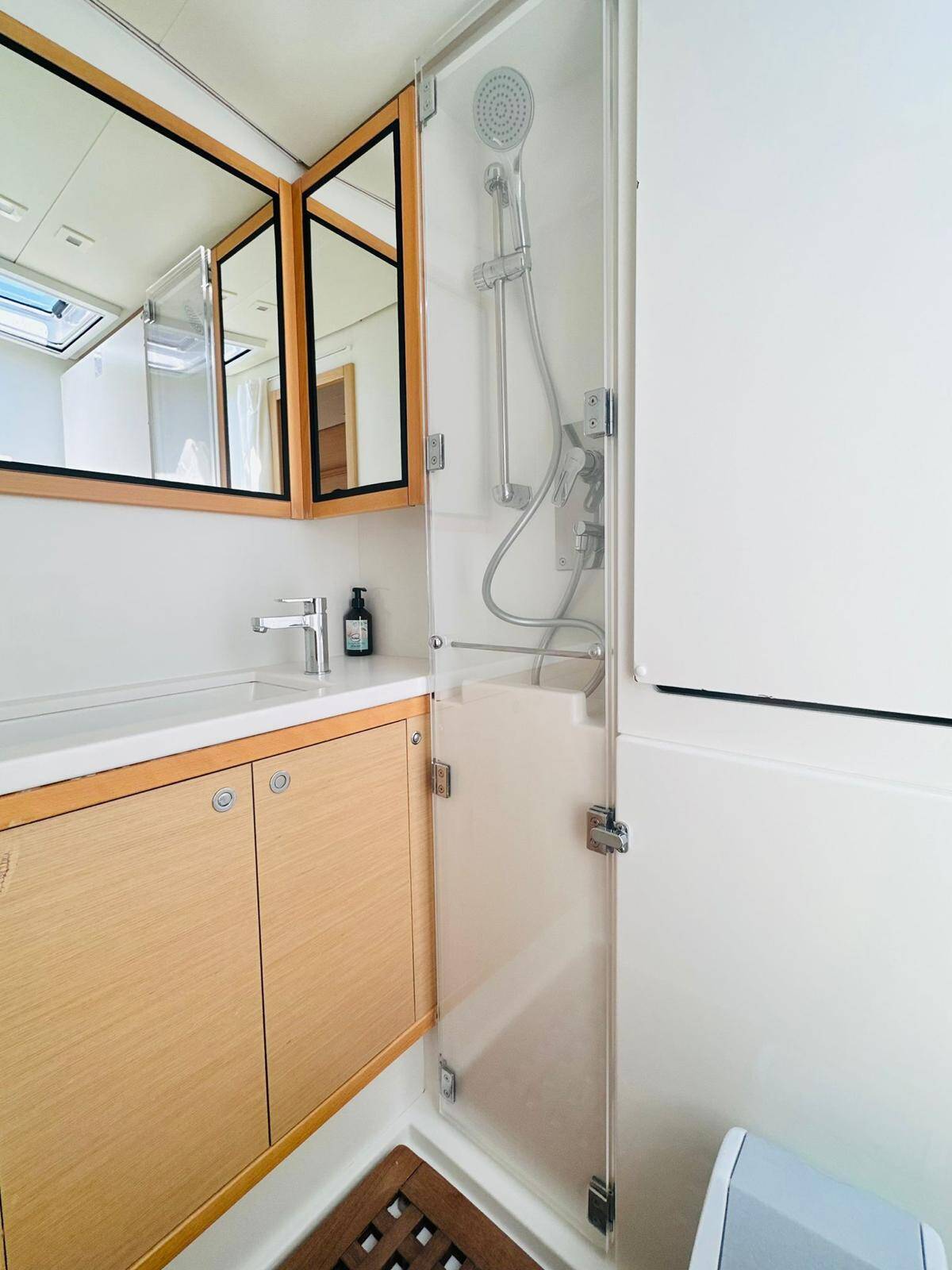 Lagoon 52 F | Madonna of Adriatic