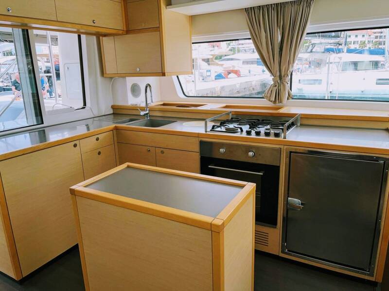 Lagoon 52  | Adriatic Star