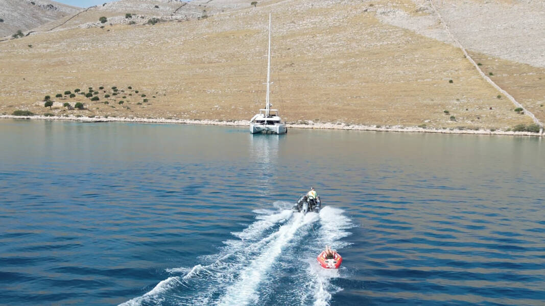 Lagoon 55 | Tri Wing