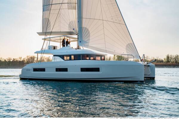 Lagoon 55
