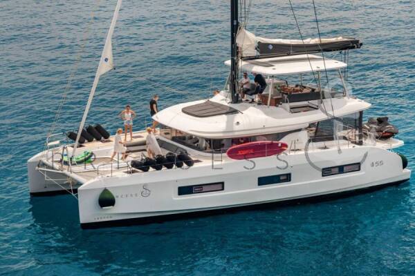 Lagoon 55