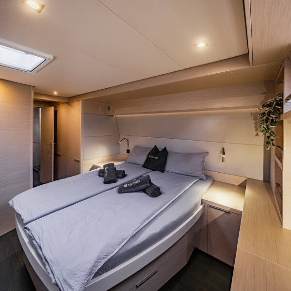 Lagoon 55 | TriWing Carida