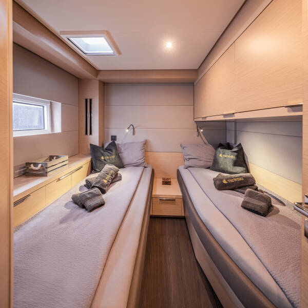 Lagoon 55 | TriWing Carida