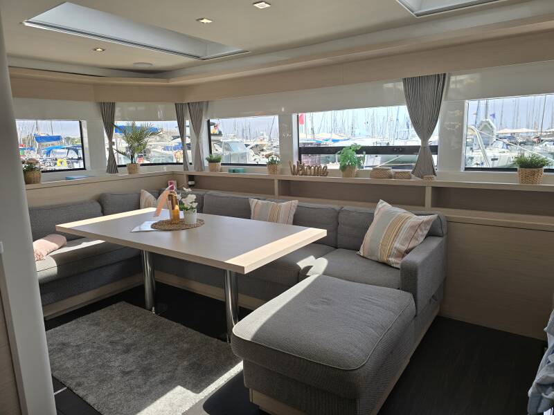 Lagoon 55 | TriWing Carida