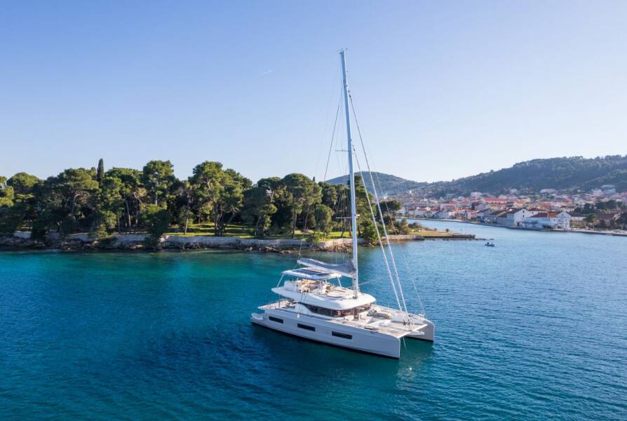 Lagoon 60  | Diamond Diva