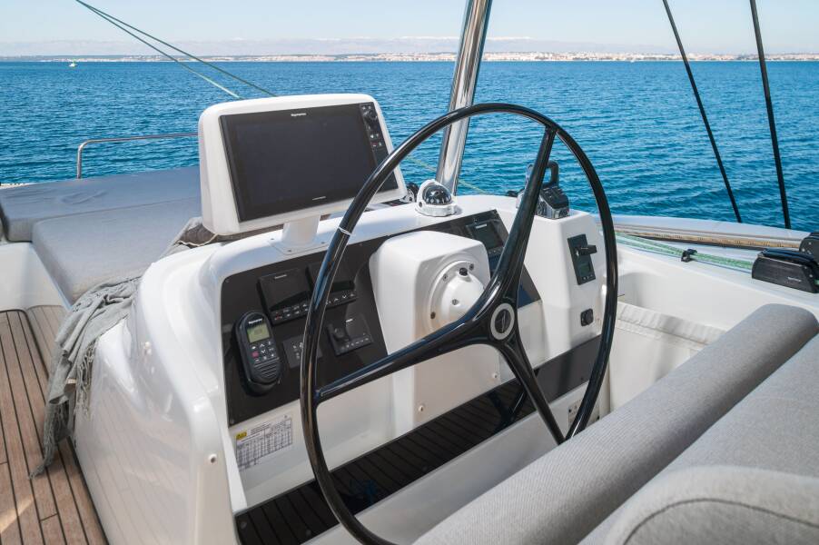 Lagoon 60  | Diamond Diva
