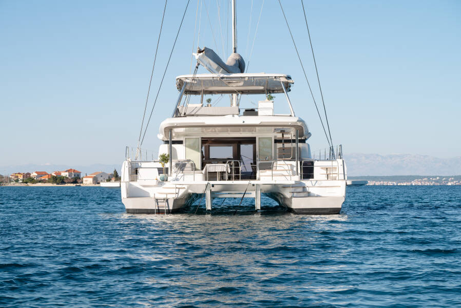 Lagoon 60  | Diamond Diva