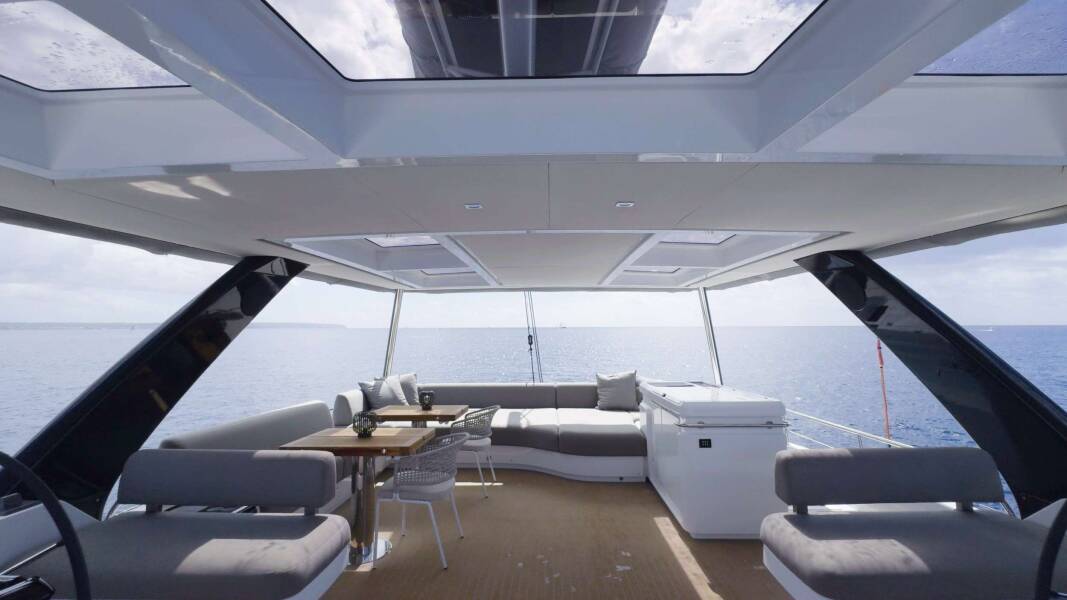 Lagoon Sixty 5 | TriWing Endor