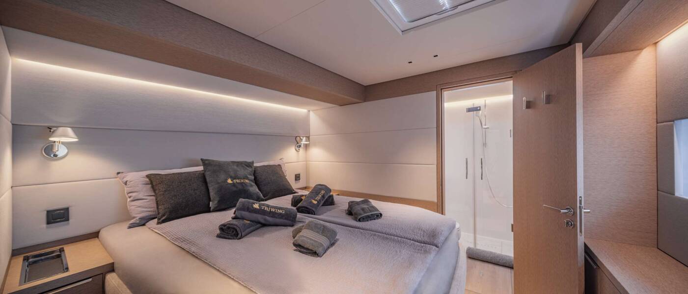 Lagoon Sixty 5 | TriWing Endor