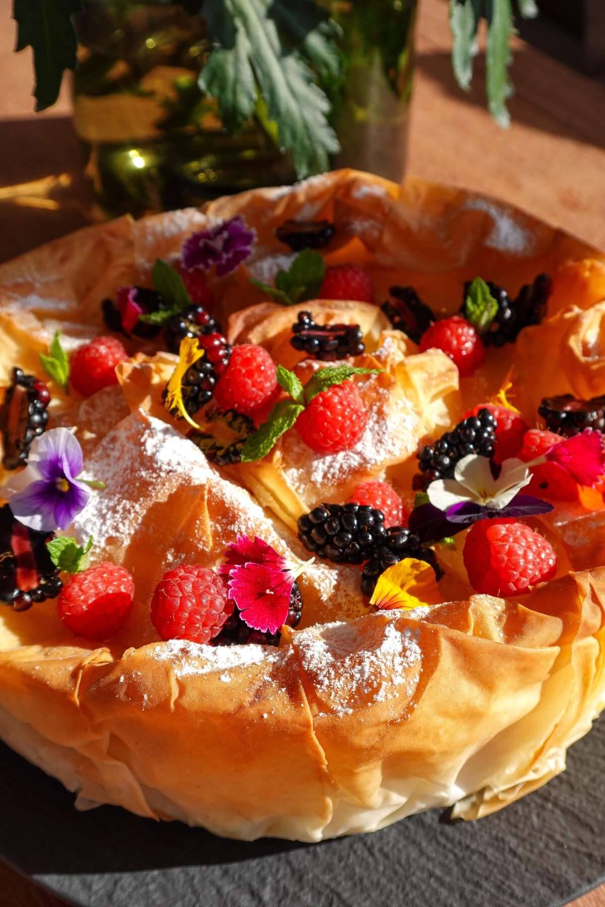 Lagoon Sixty 5 | TriWing Endor