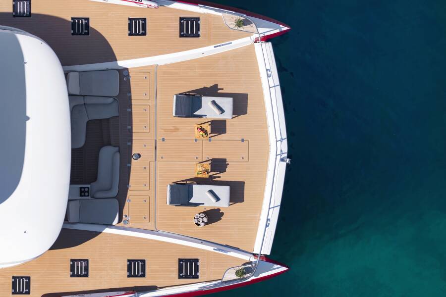 Lagoon Sixty 7 | Mastermind