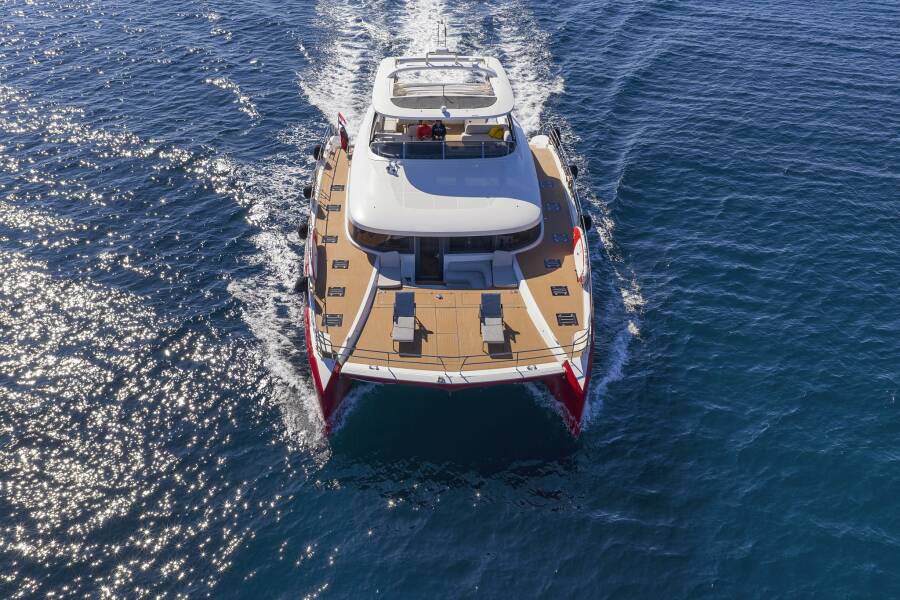 Lagoon Sixty 7 | Mastermind