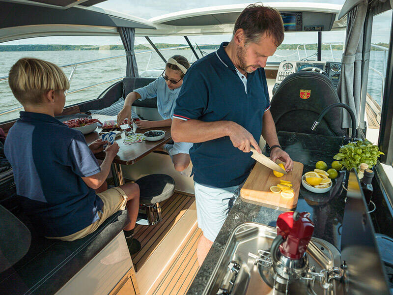 Marex 330 Scandinavia  | Malinkonija