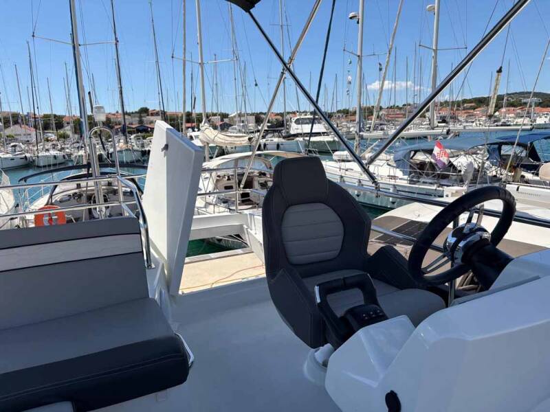 Merry Fisher 1095  | Solea