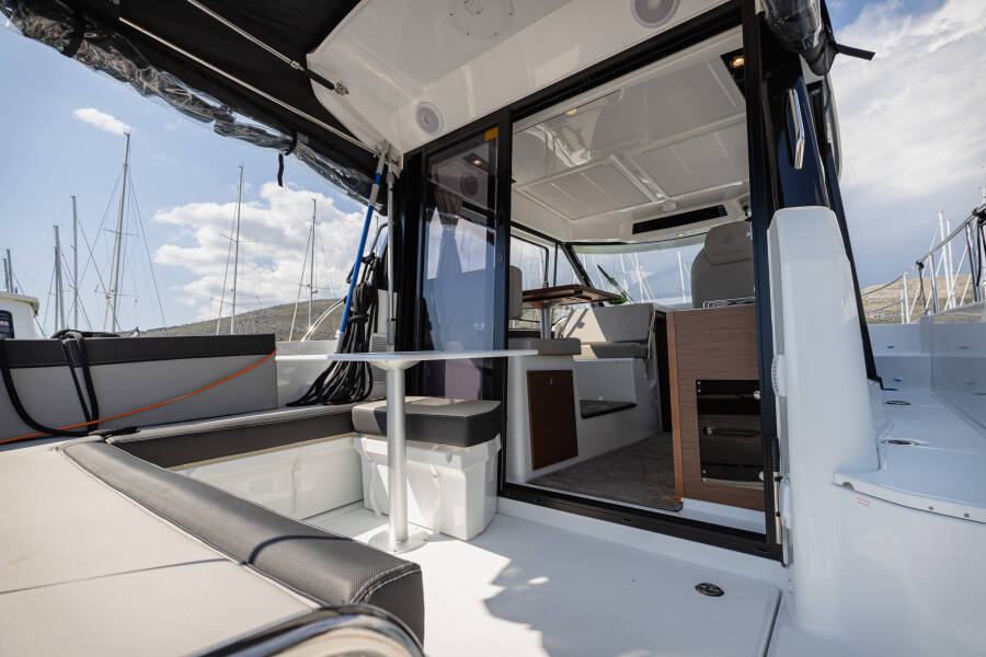 Merry Fisher 895 Offshore  | Shearwater