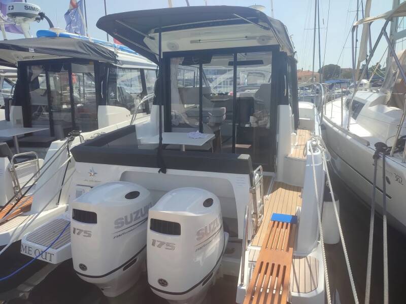 Merry Fisher 895 | Time Out