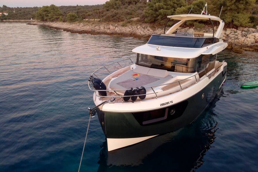 Navetta 48  | Ava