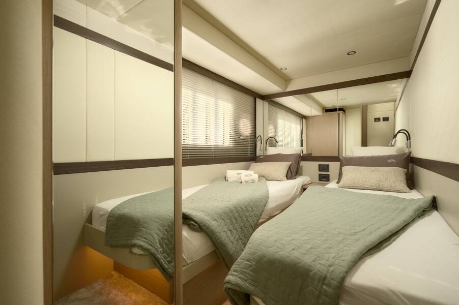 Navetta 48  | Ava