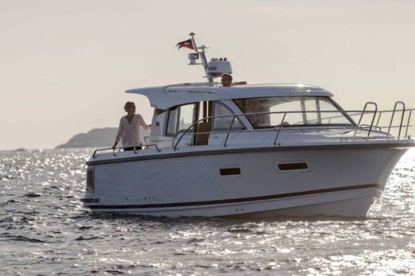 Nimbus 305 Coupe | Wave