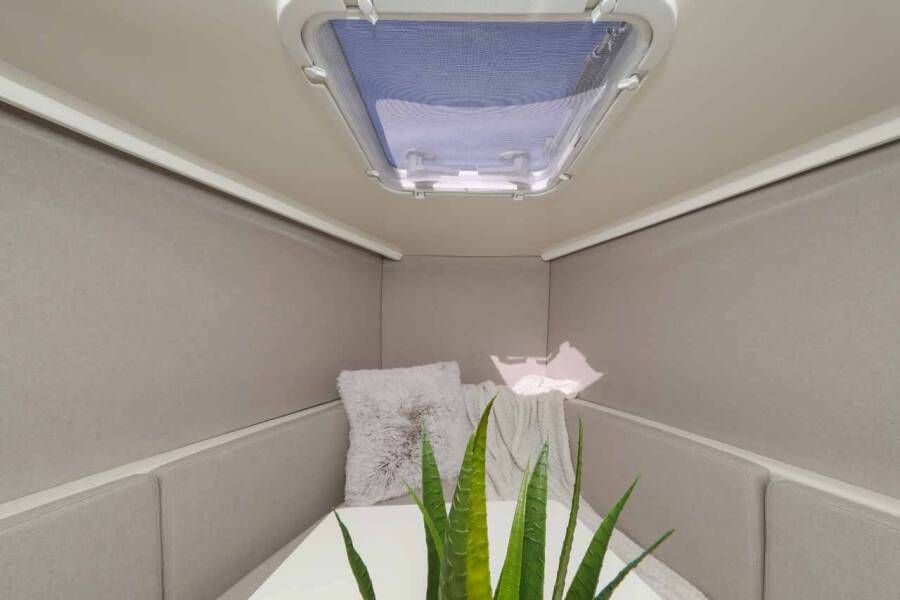 Nuva M9 Cabin  | Babac