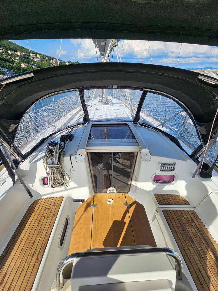 Oceanis 34  | Finia