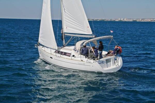 Oceanis 34