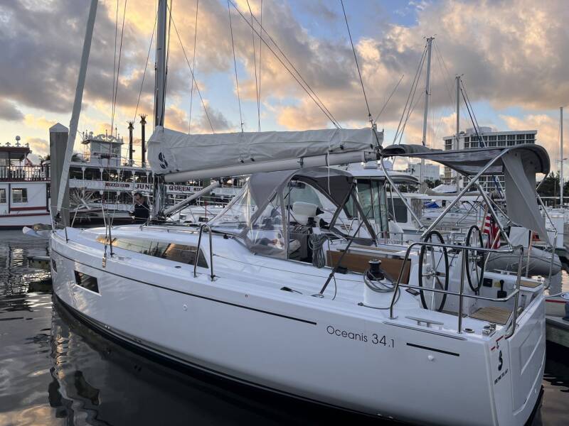 Oceanis 34.1  | Sailing Spirit