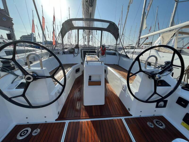 Oceanis 34.1  | Sailing Spirit