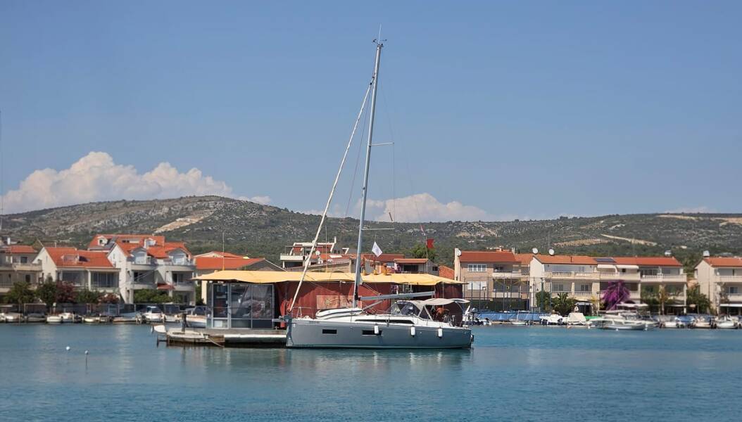 Oceanis 34.1 | Loy